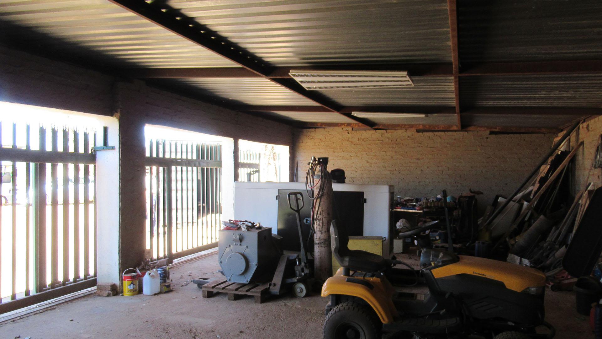 Spaces - 31 square meters of property in Wolfelea AH