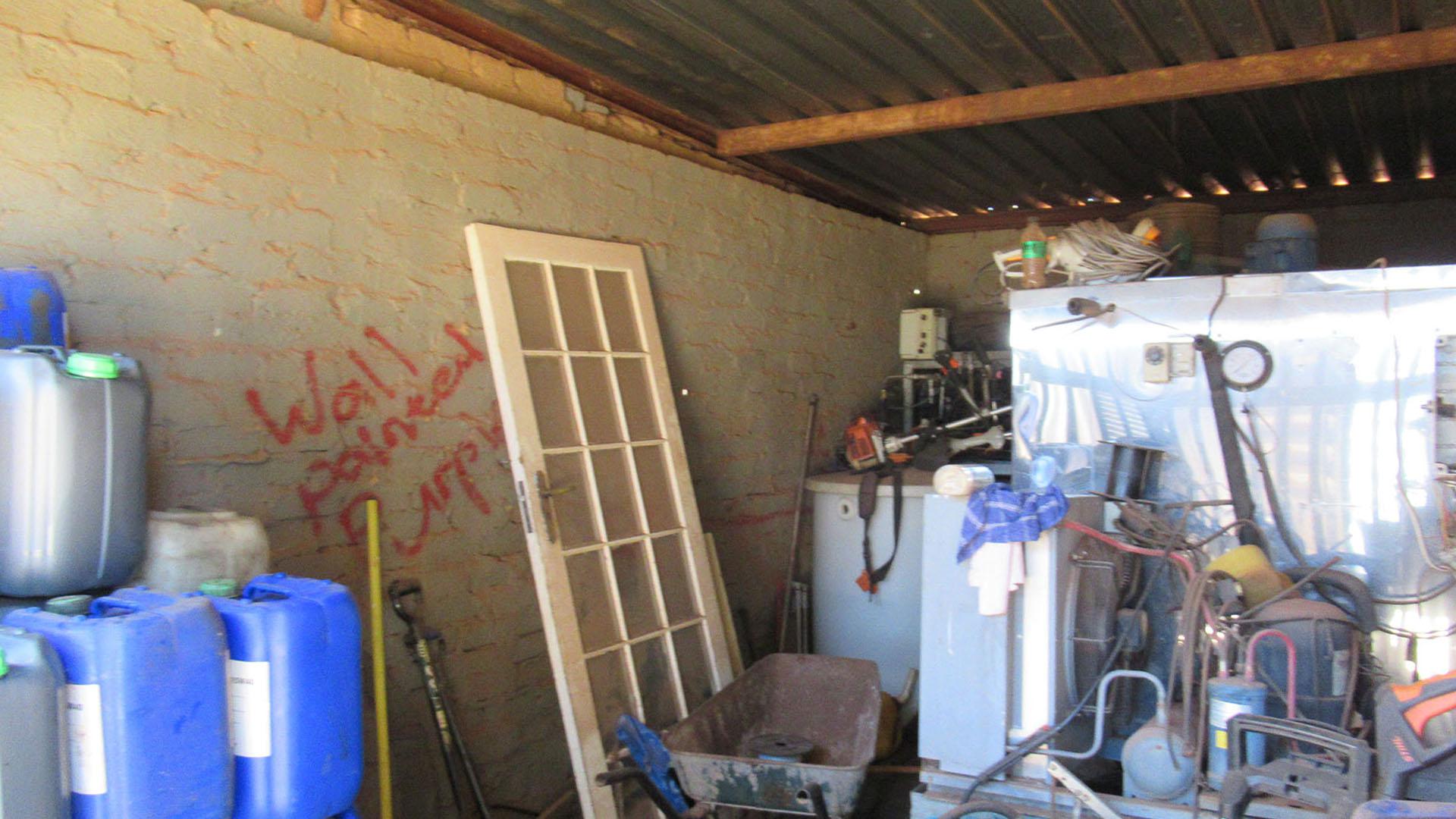 Spaces - 31 square meters of property in Wolfelea AH