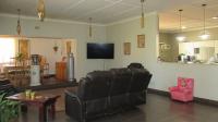 Lounges - 71 square meters of property in Wolfelea AH