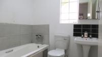 Bathroom 1 - 4 square meters of property in Sharonlea