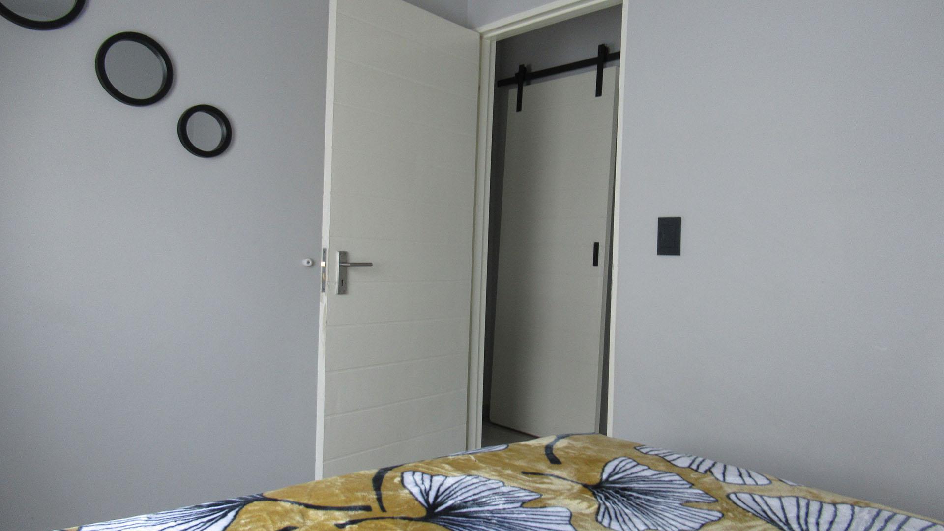 Bed Room 1 - 9 square meters of property in Jabulani