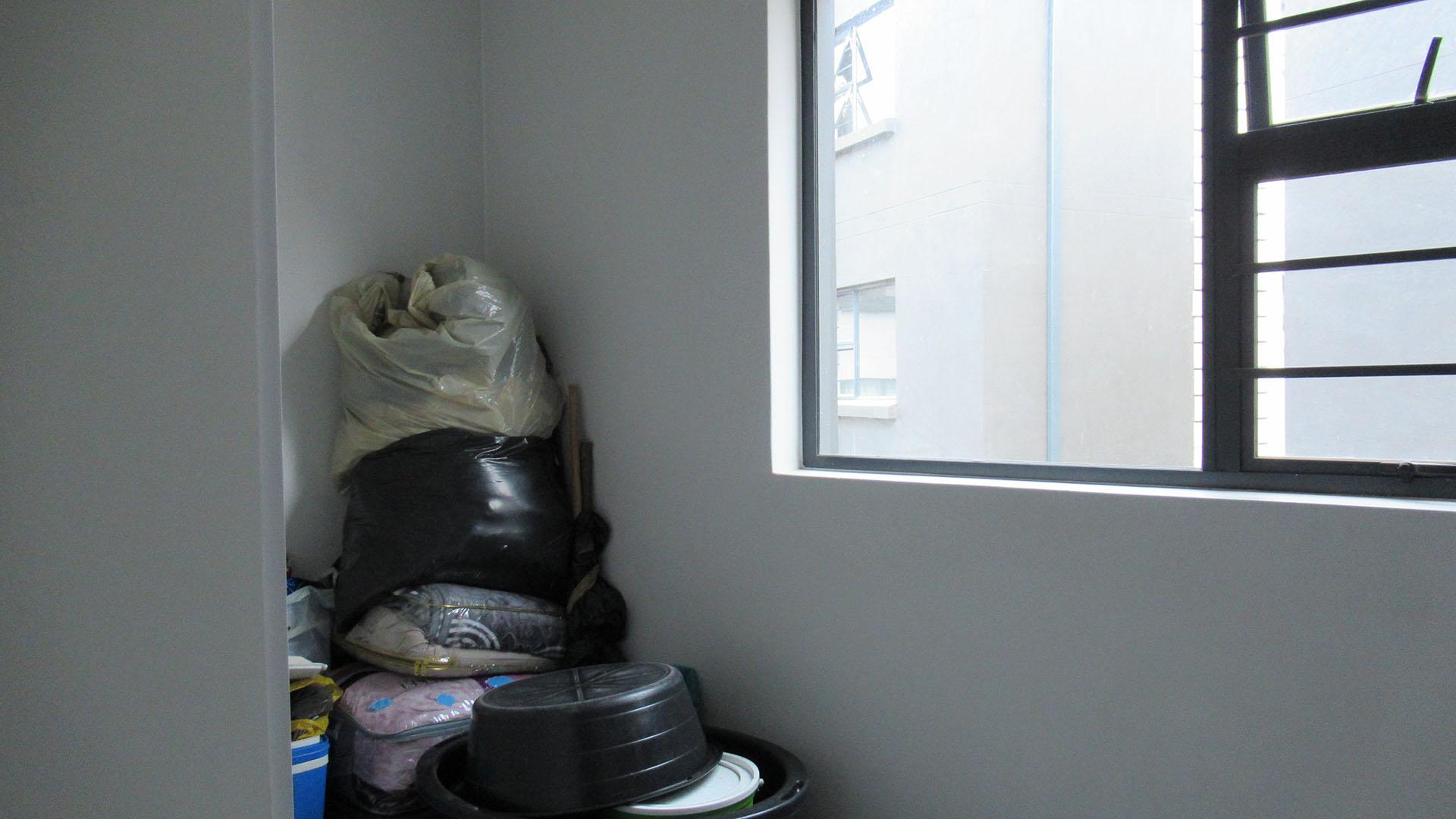 Bed Room 2 - 7 square meters of property in Jabulani