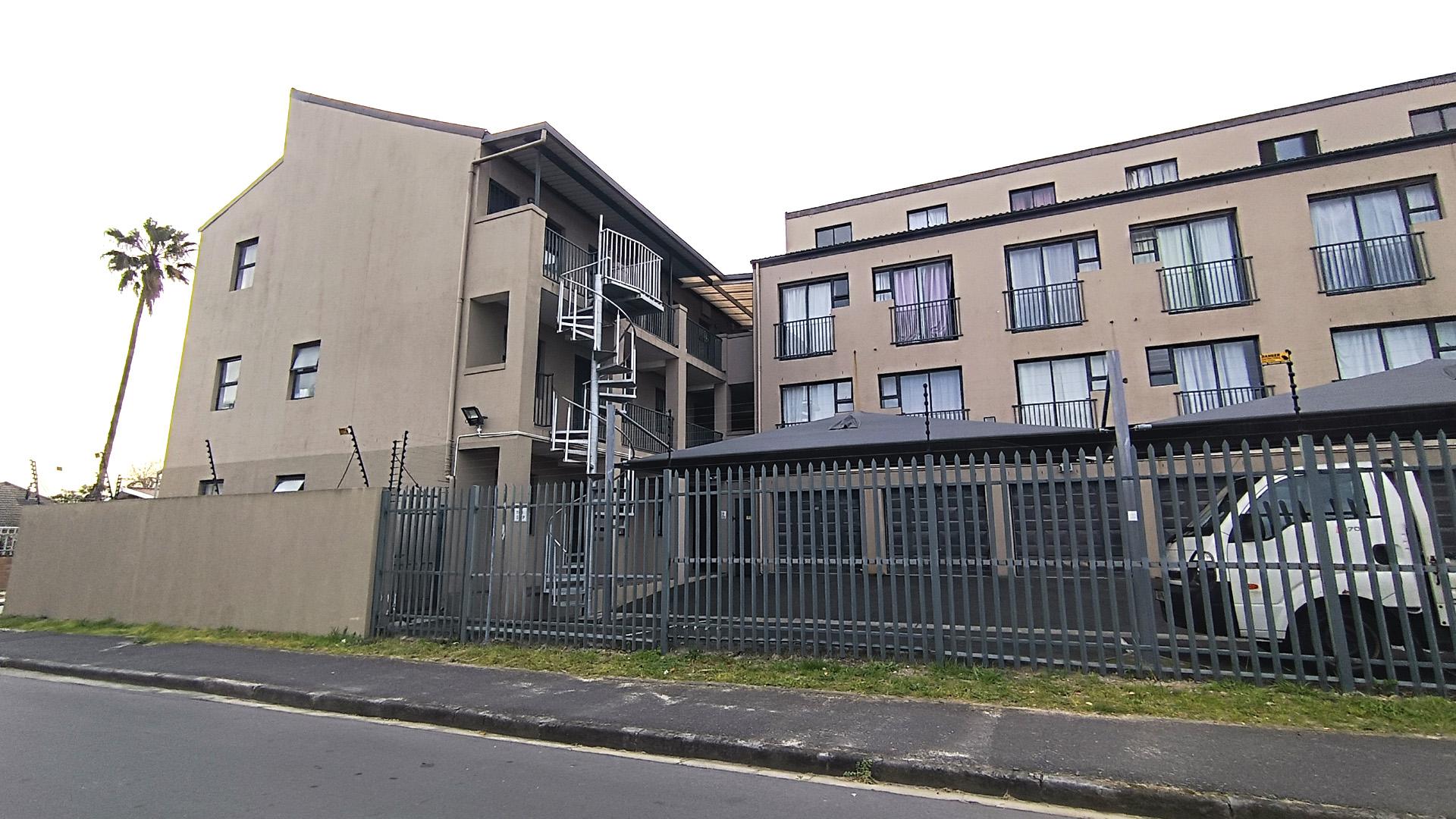Front View of property in Klipkop