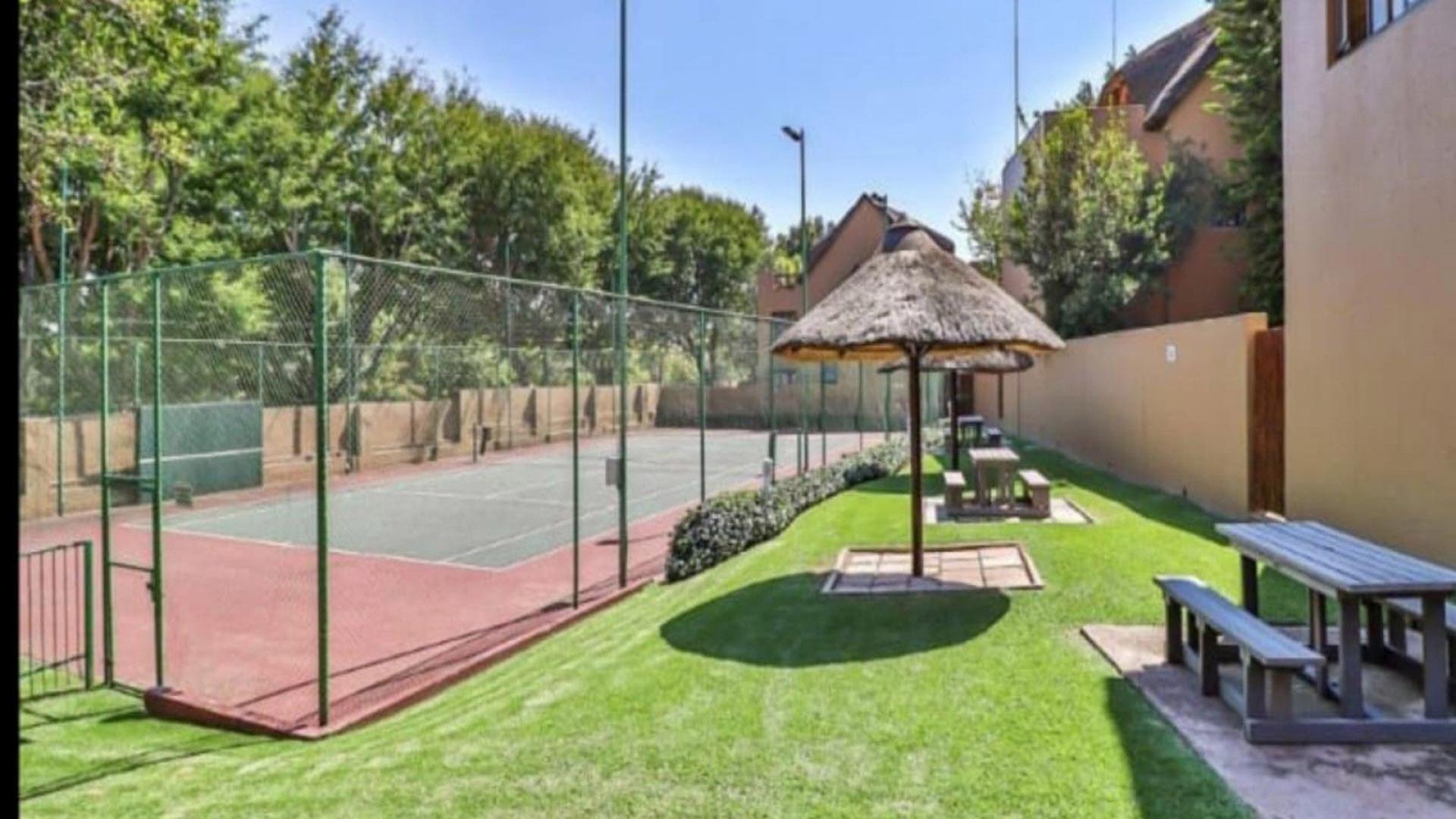 Entertainment of property in Douglasdale