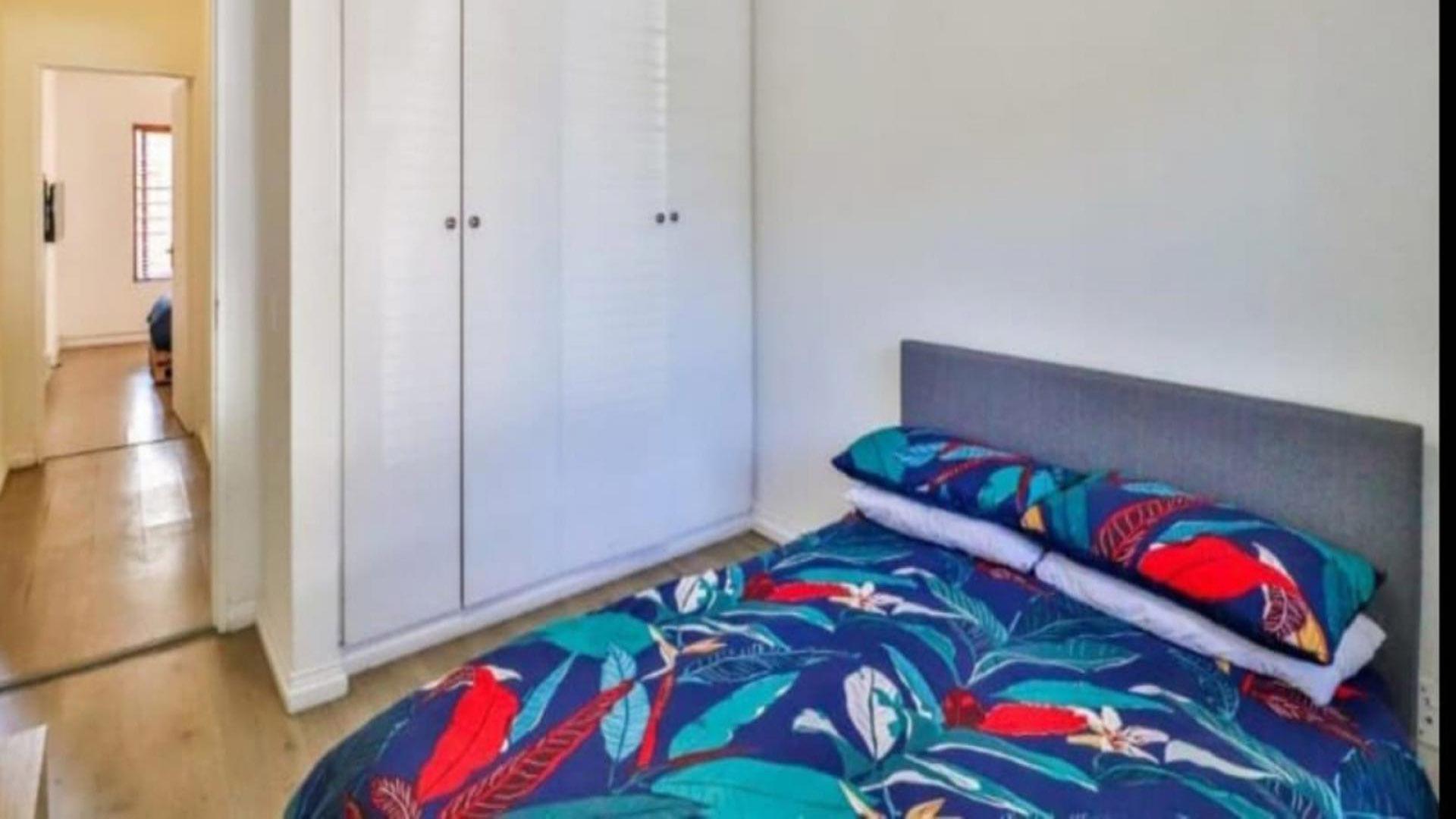 Bed Room 1 of property in Douglasdale