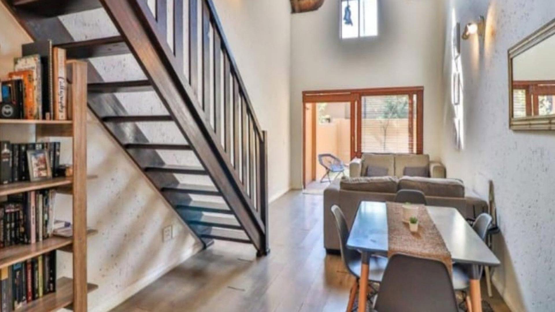 Dining Room of property in Douglasdale