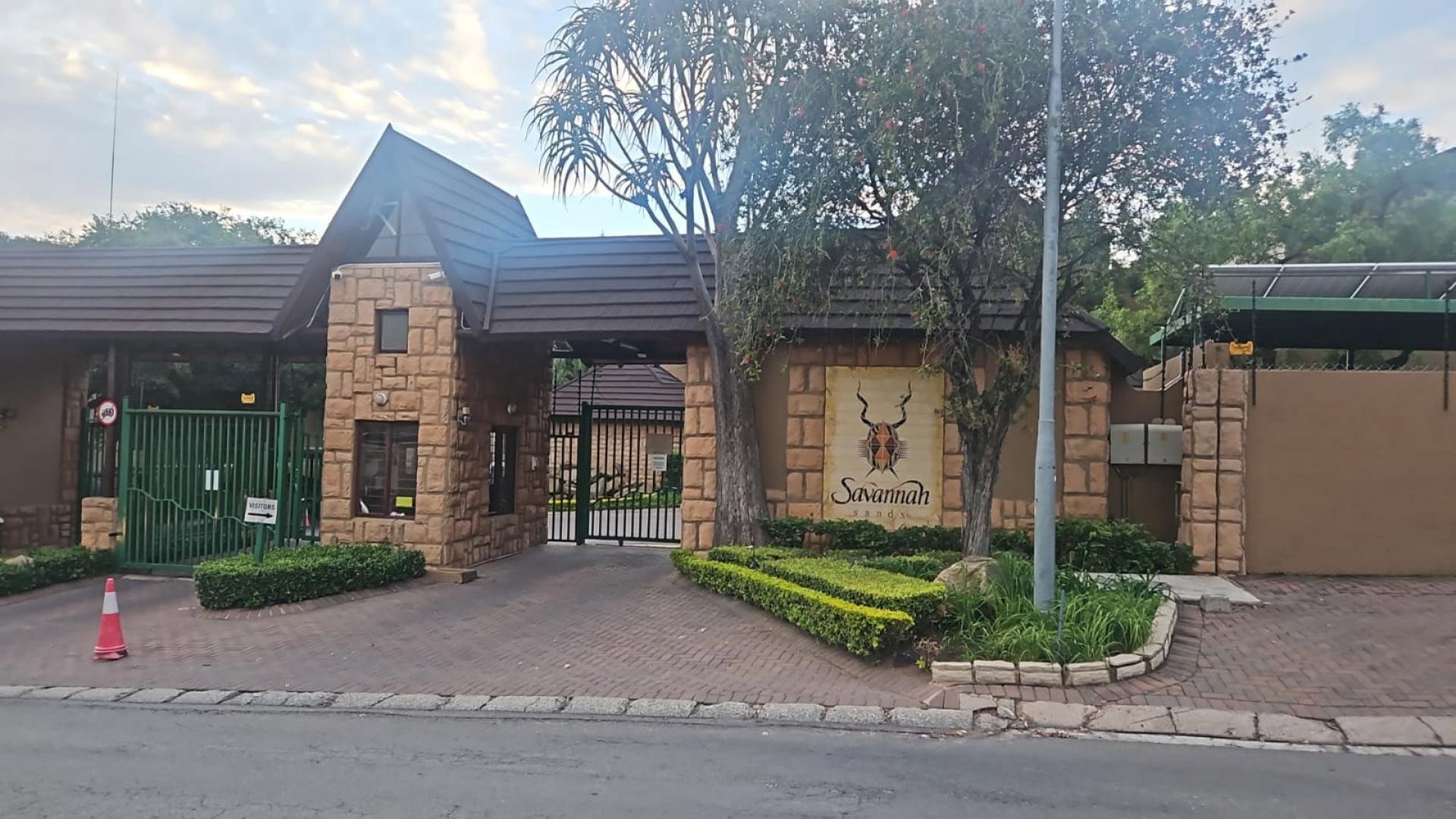 Front View of property in Douglasdale