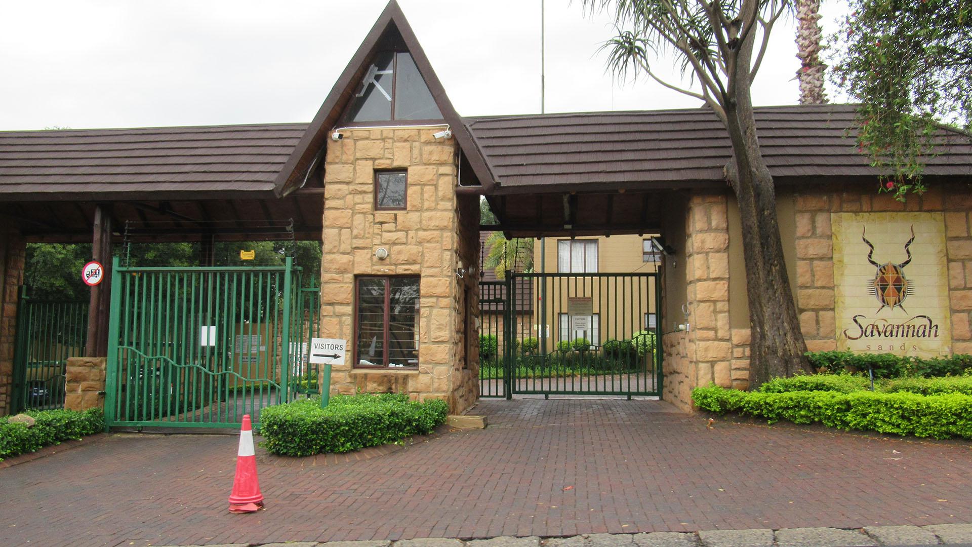 Front View of property in Douglasdale