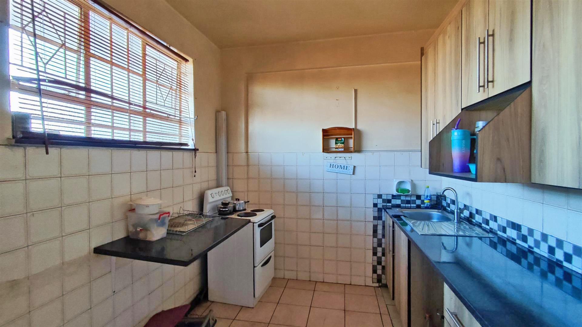 Kitchen - 8 square meters of property in Boksburg