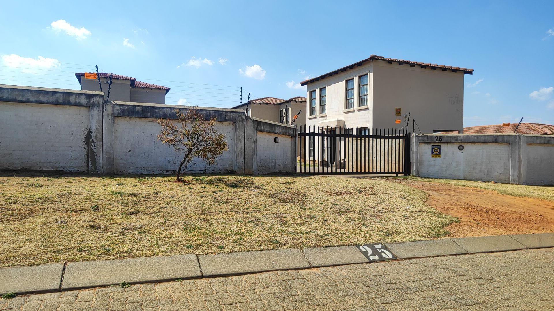Front View of property in Heidelberg - GP
