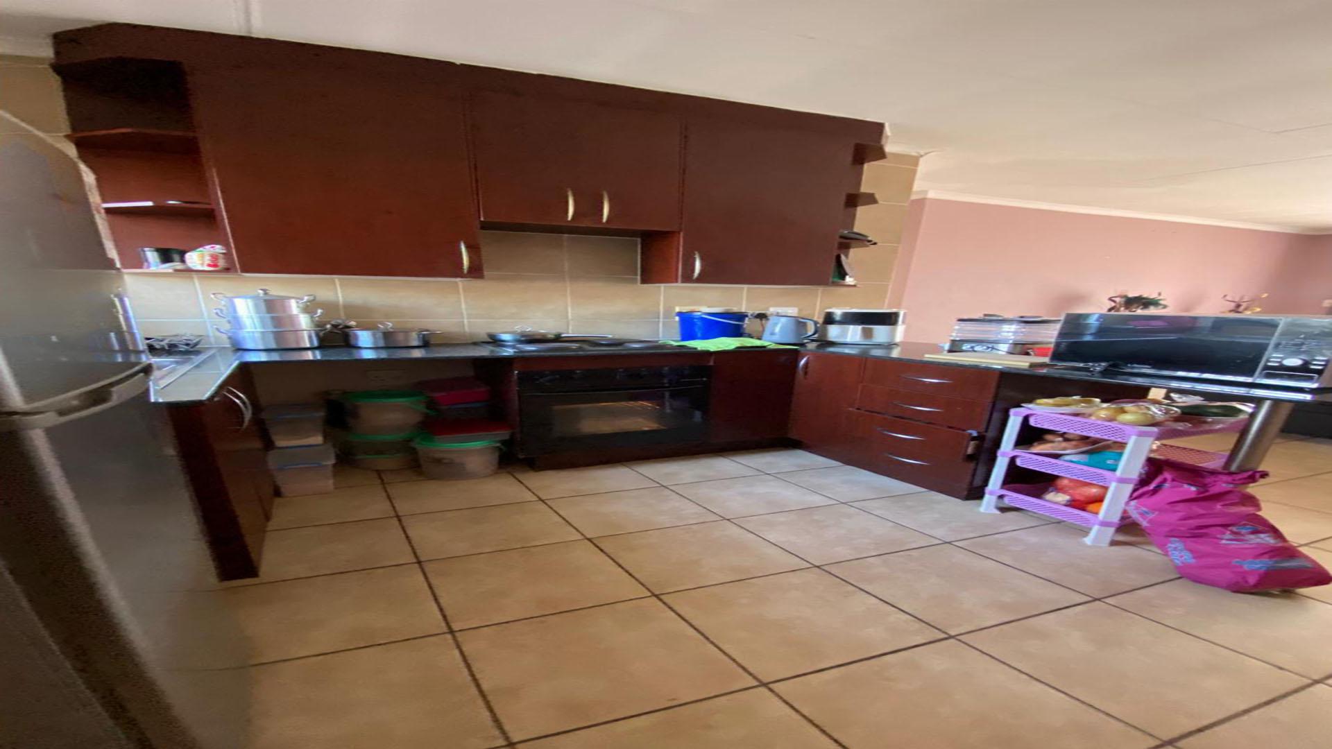 Kitchen of property in Rand Collieries Sh