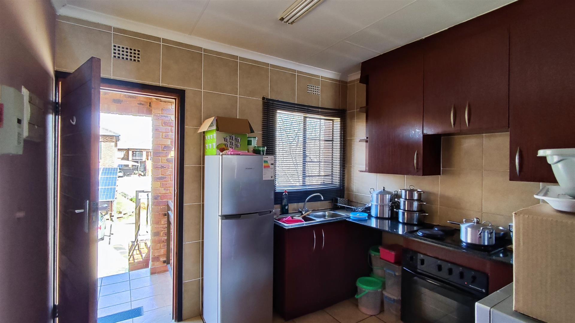 Kitchen - 10 square meters of property in Rand Collieries Sh