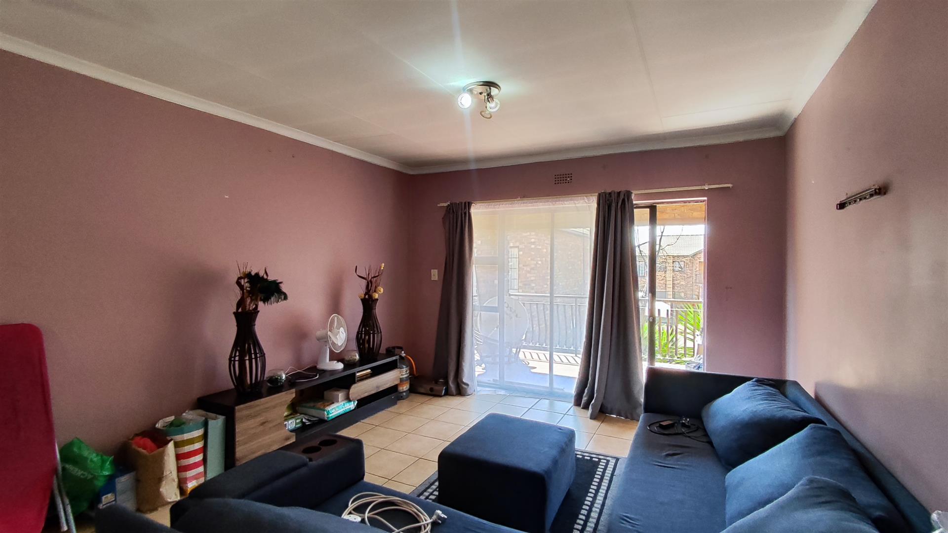 Lounges - 18 square meters of property in Rand Collieries Sh