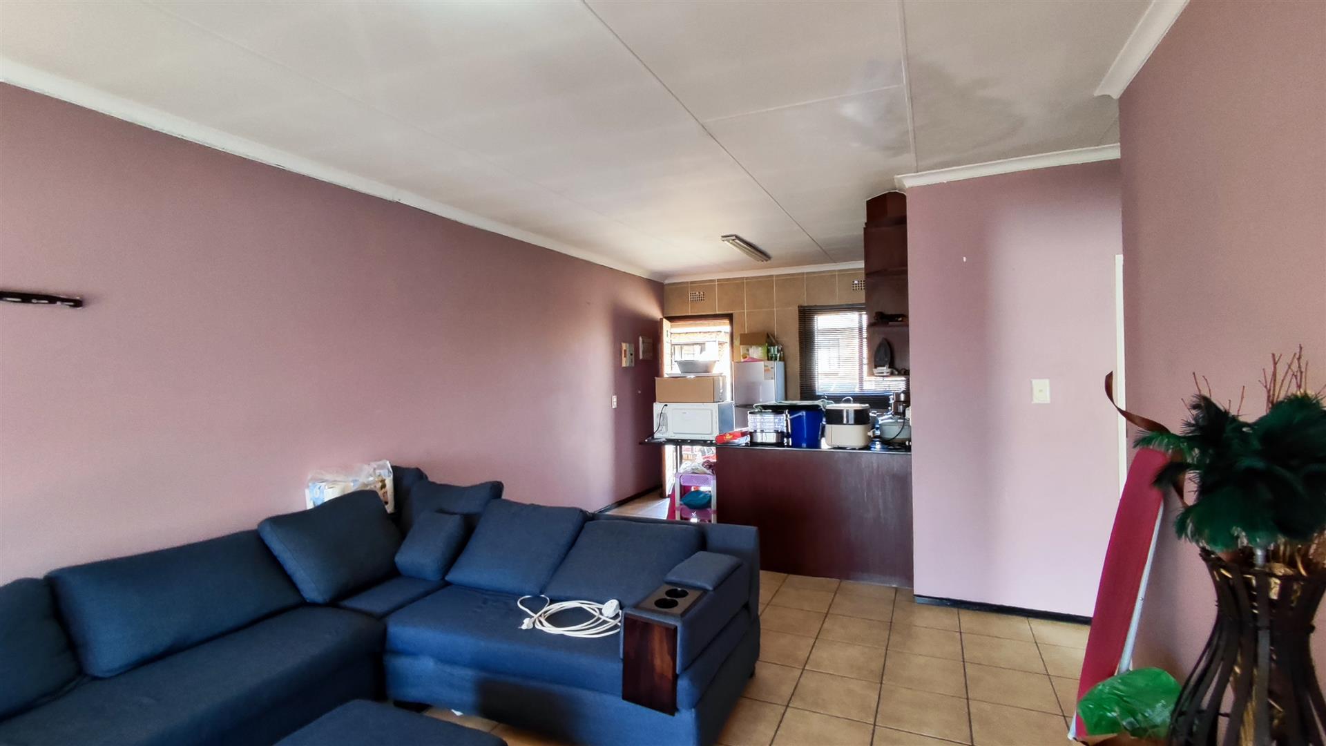 Lounges - 18 square meters of property in Rand Collieries Sh