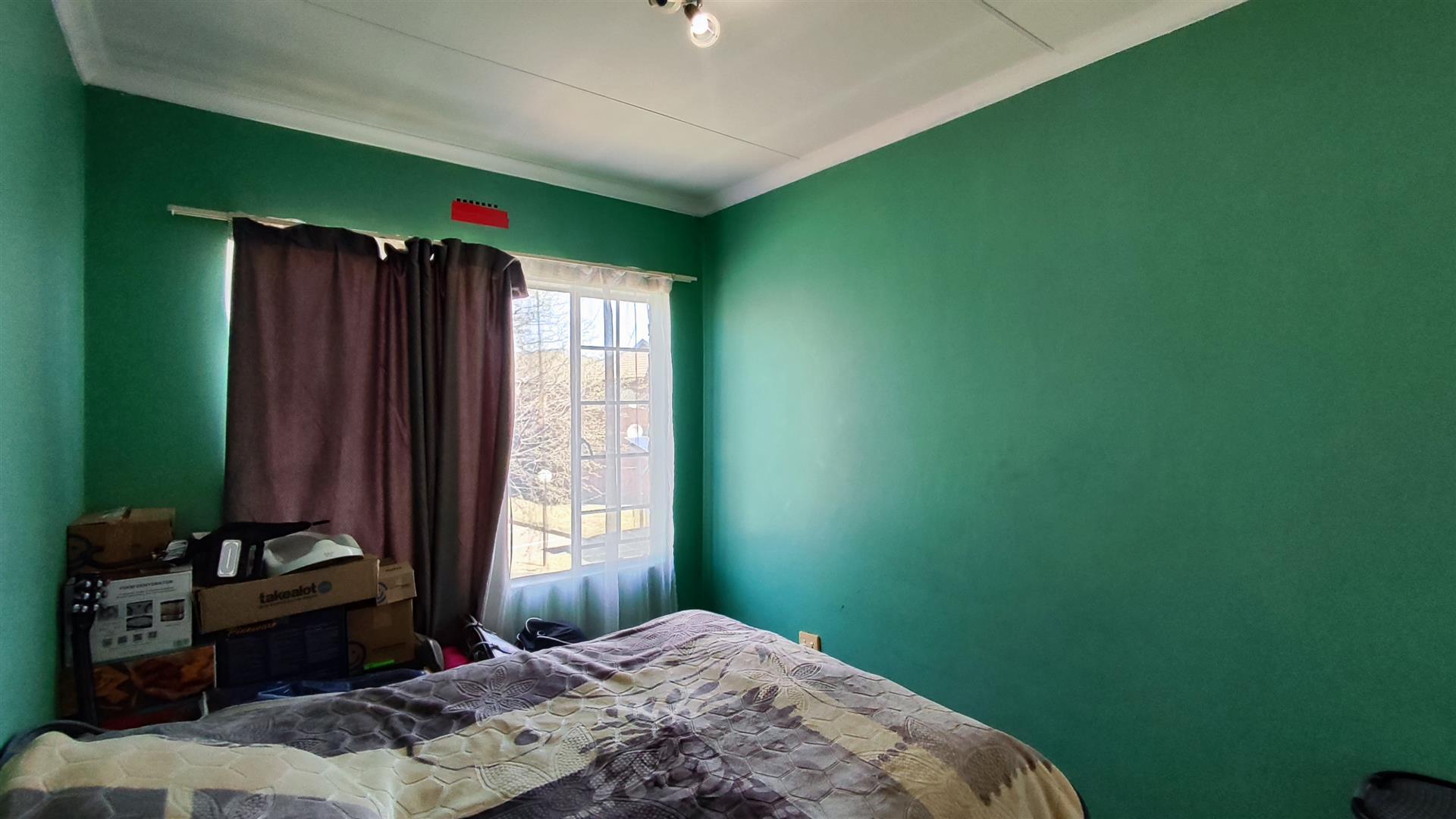 Bed Room 1 - 13 square meters of property in Rand Collieries Sh