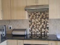  of property in Glenvista