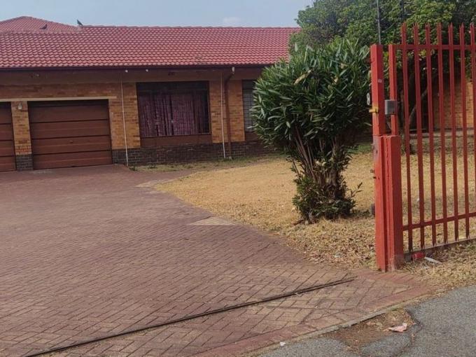 Smallholding for Sale For Sale in Robertsham - MR688560