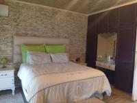  of property in Kloof 