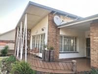 3 Bedroom 2 Bathroom House for Sale for sale in Florentia