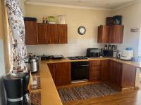  of property in Geelhoutpark