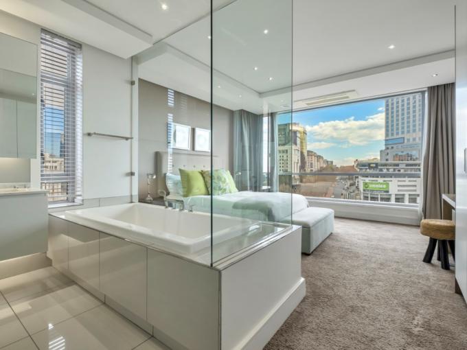 2 Bedroom Apartment for Sale For Sale in Sandown - MR688611