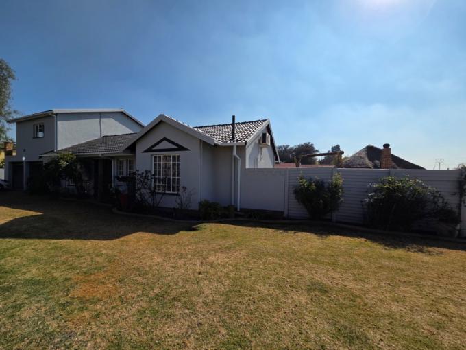 5 Bedroom House for Sale For Sale in Albertsdal - MR688616