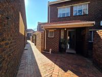 3 Bedroom 1 Bathroom Simplex for Sale for sale in Brackenhurst