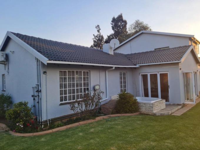 5 Bedroom House for Sale For Sale in Albertsdal - MR688626
