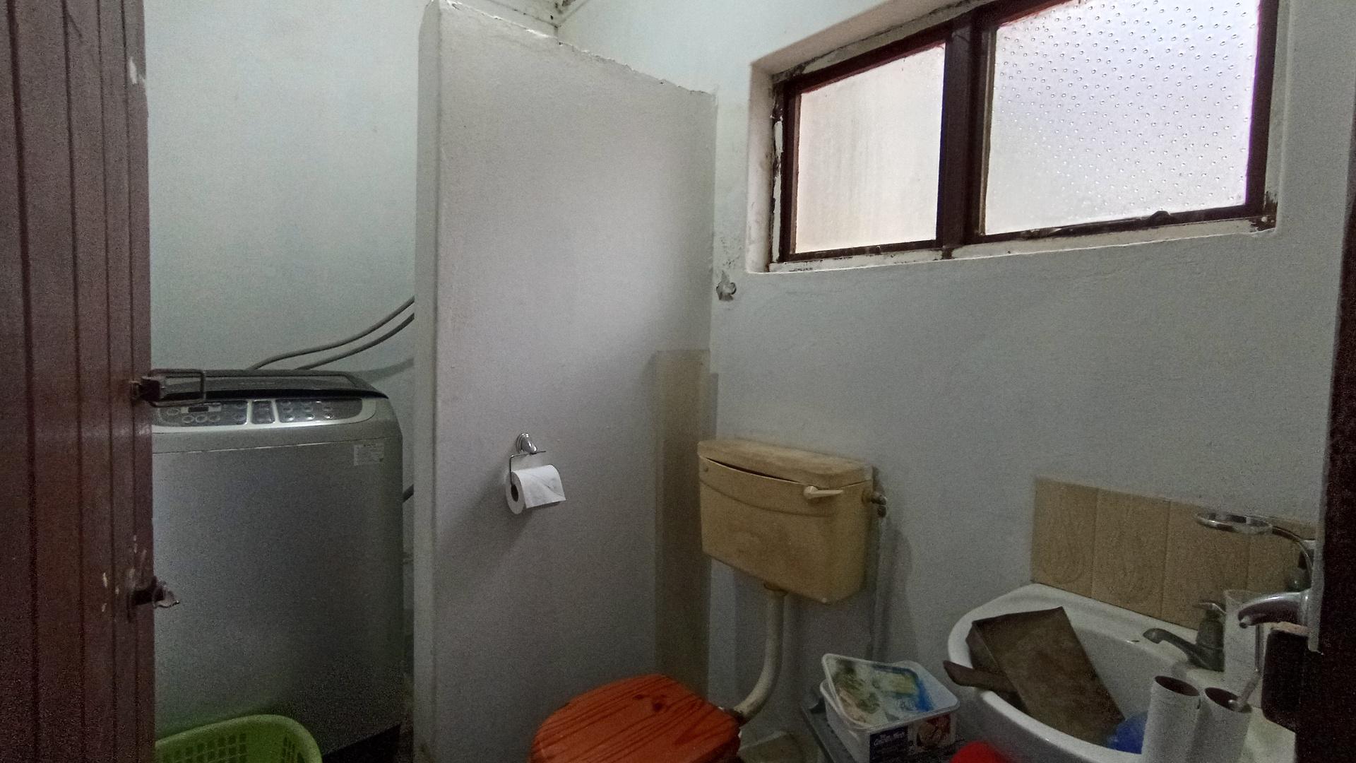 Bathroom 2 - 5 square meters of property in Widenham