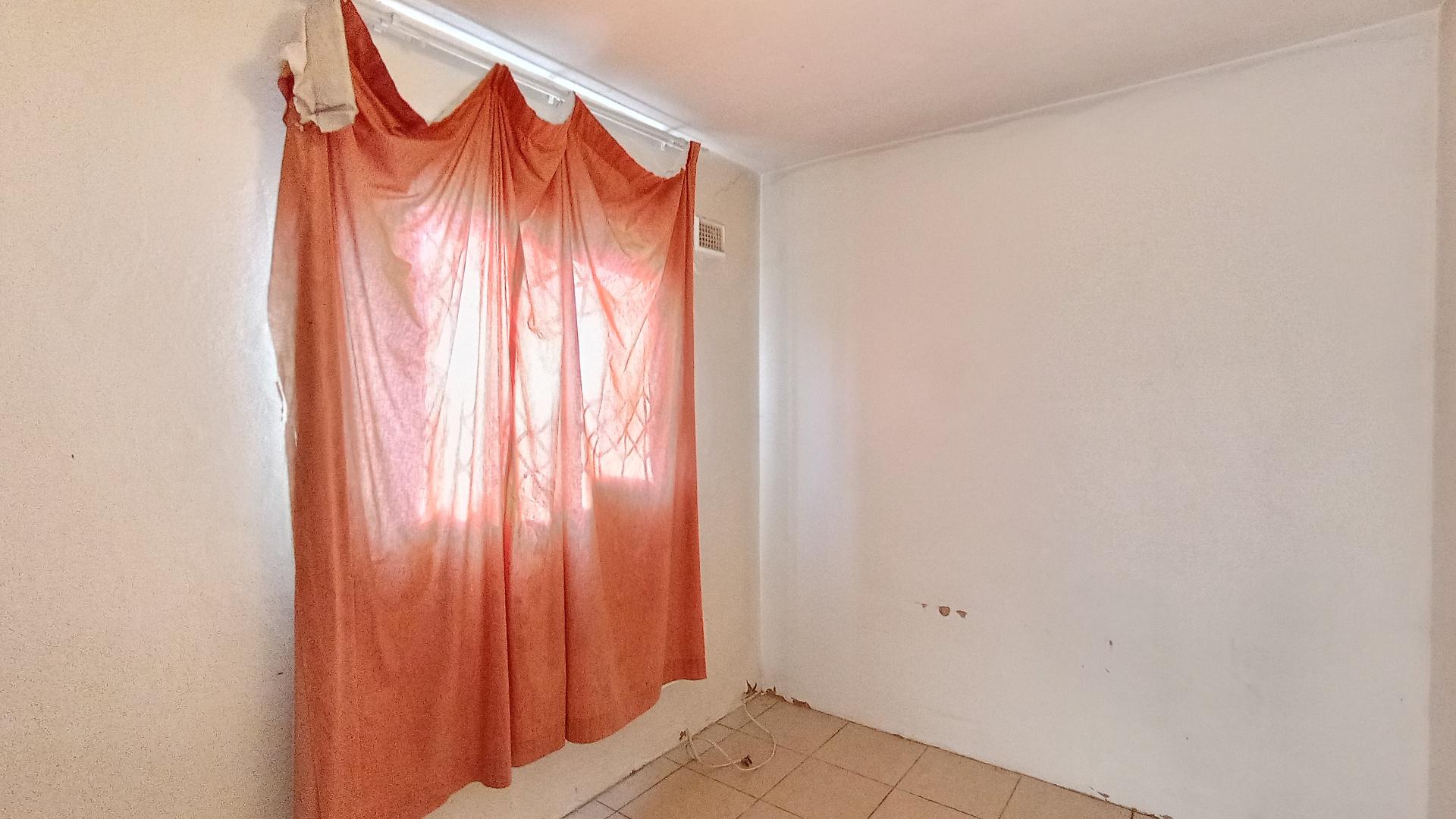Flatlet - 32 square meters of property in Cato Manor 