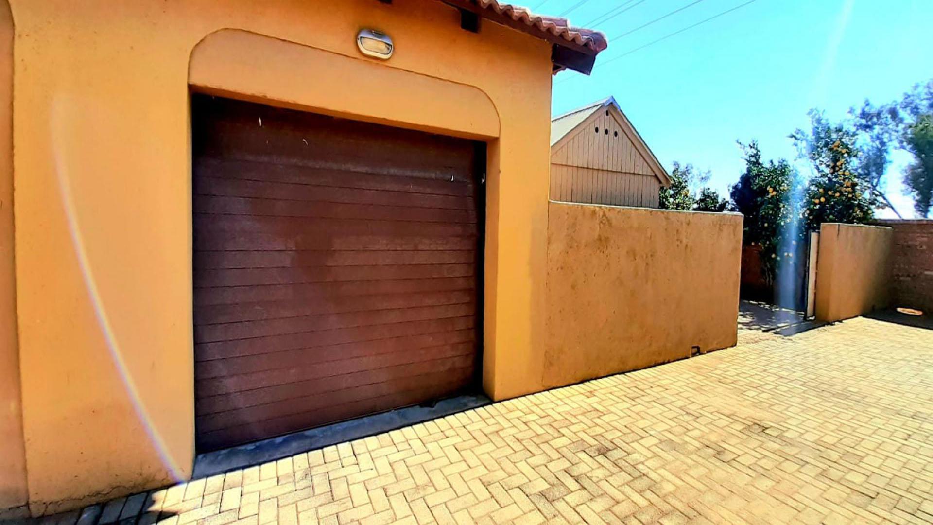 Garage of property in Polokwane