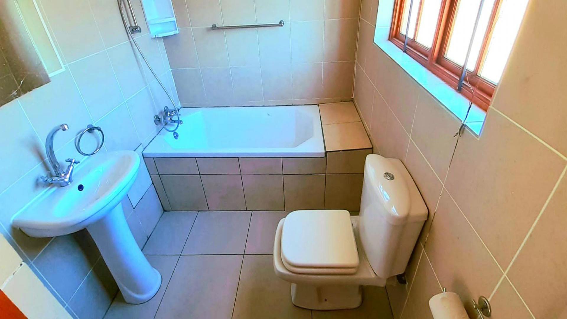 Bathroom 1 of property in Polokwane