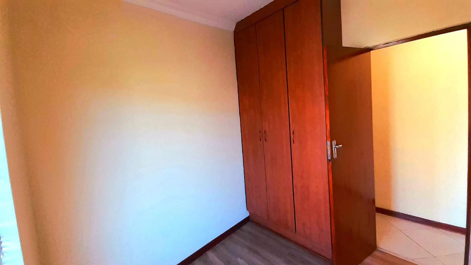 Bed Room 1 of property in Polokwane