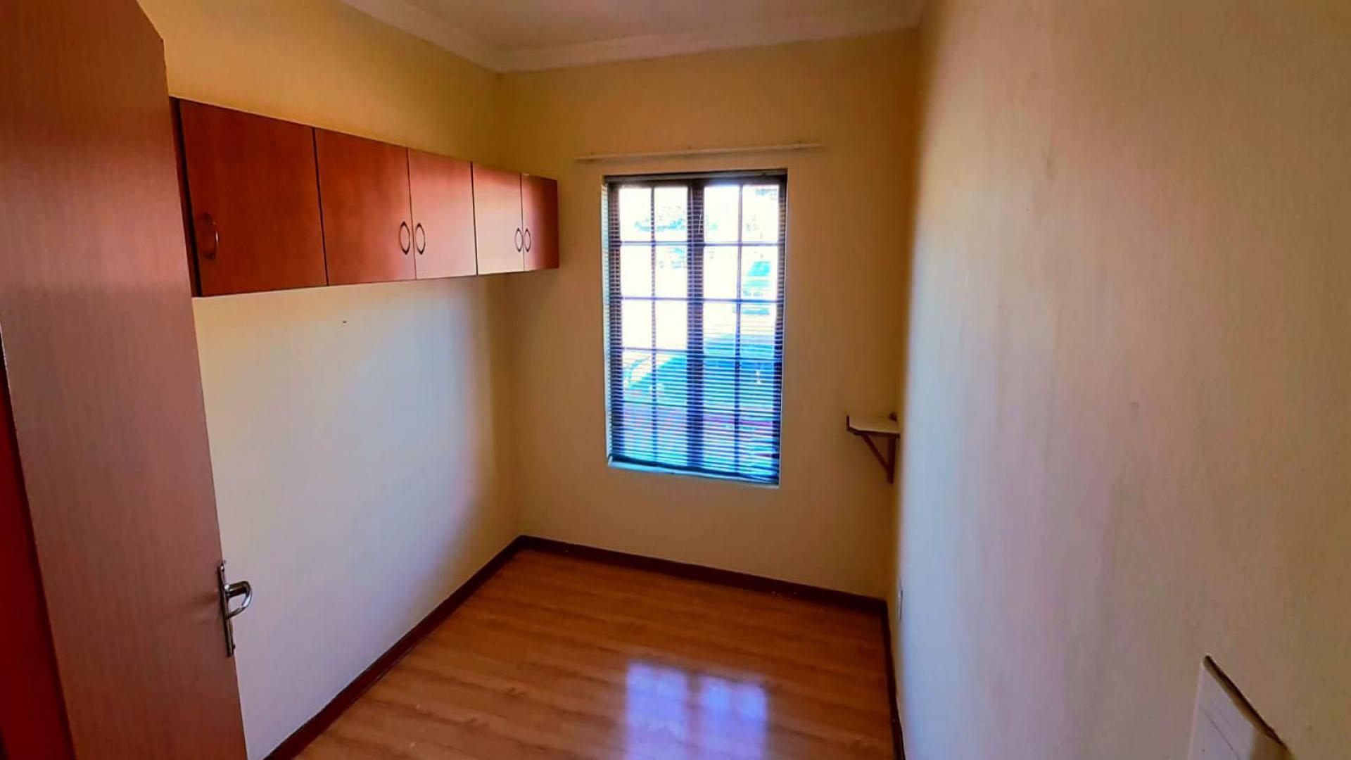 Bed Room 2 of property in Polokwane