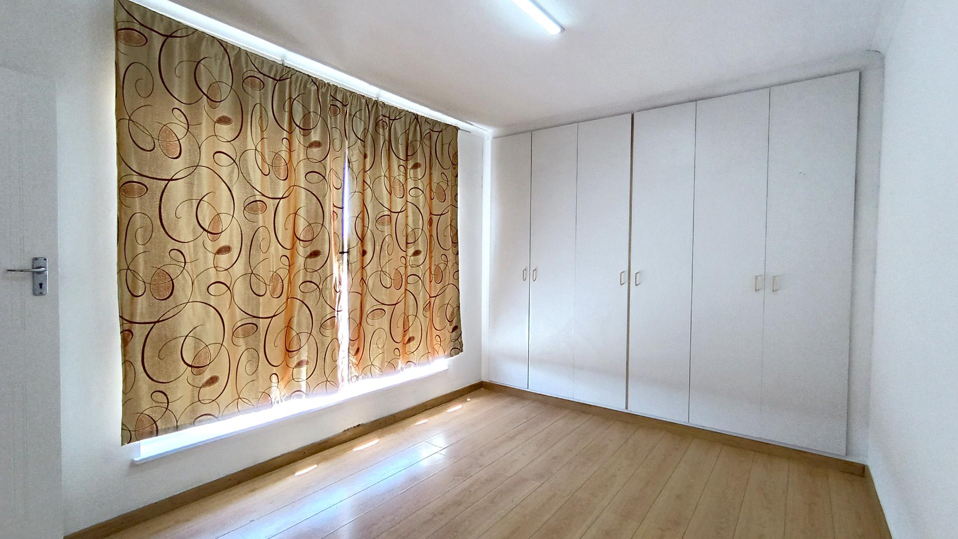 Bed Room 3 - 15 square meters of property in Primrose Park