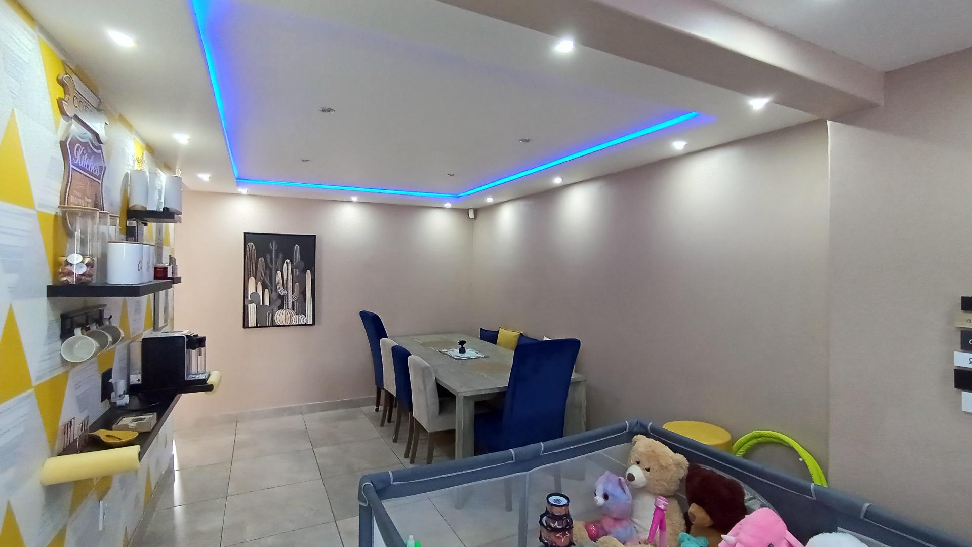 Dining Room - 16 square meters of property in Forest Haven