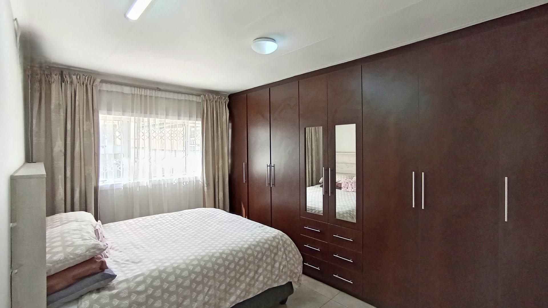 Bed Room 3 - 16 square meters of property in Forest Haven