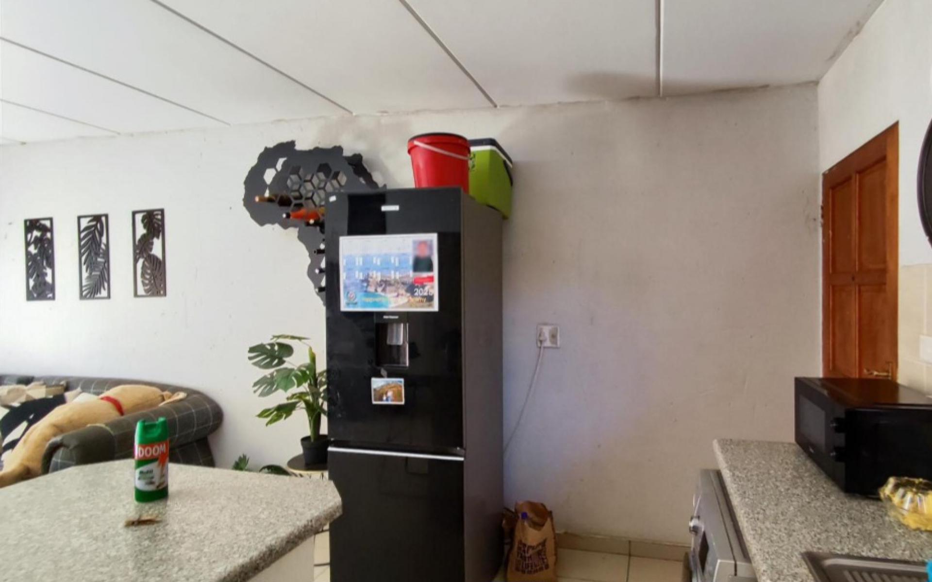  of property in Chloorkop