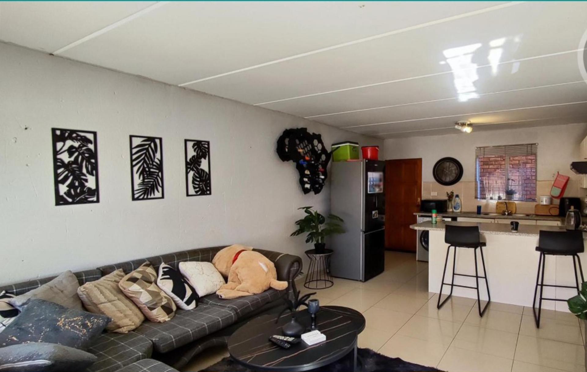  of property in Chloorkop