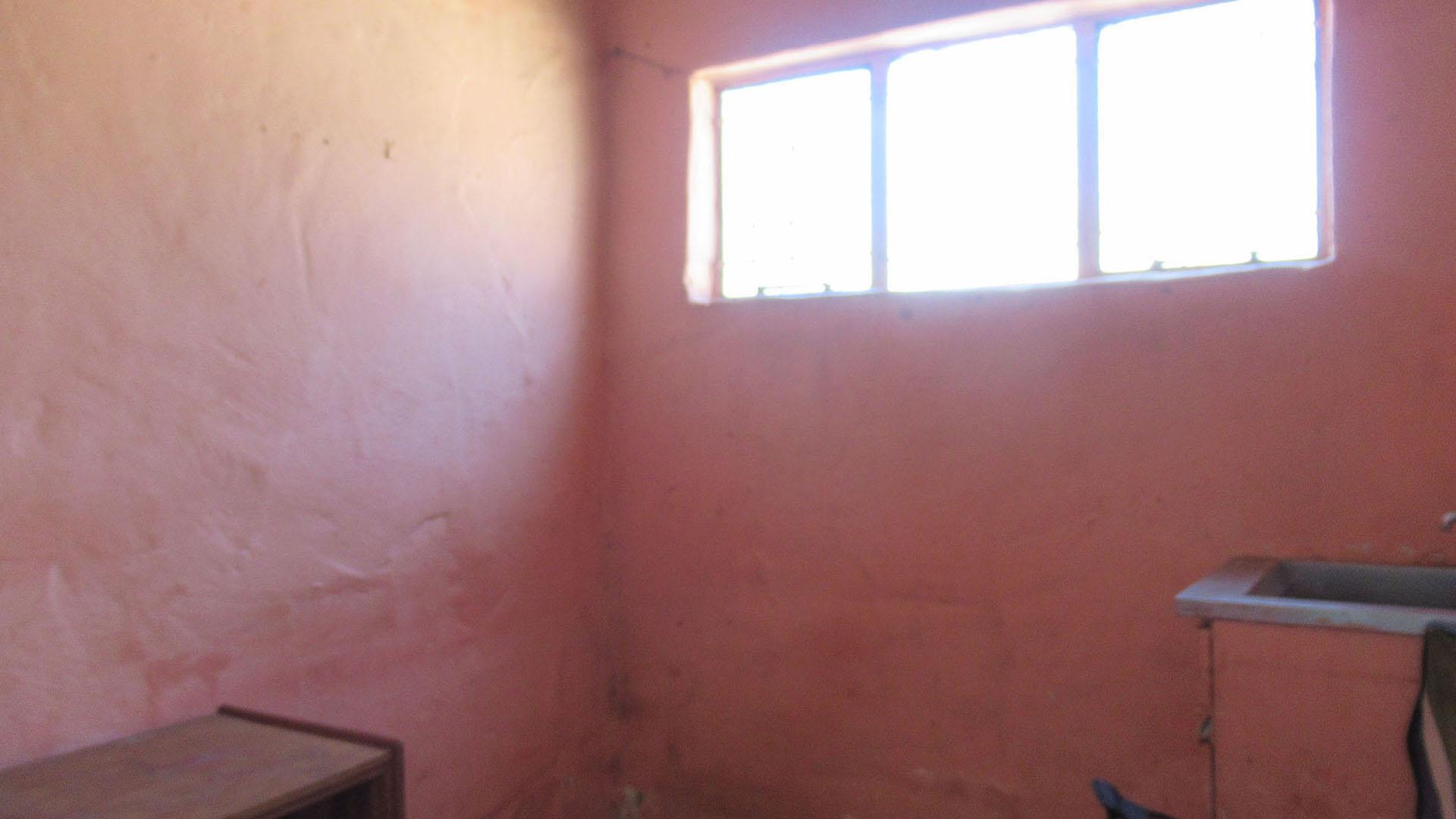 Bed Room 5+ - 6 square meters of property in Finsbury