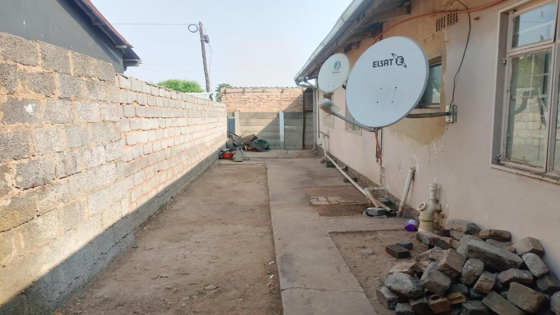 Backyard of property in Eldorado Park AH