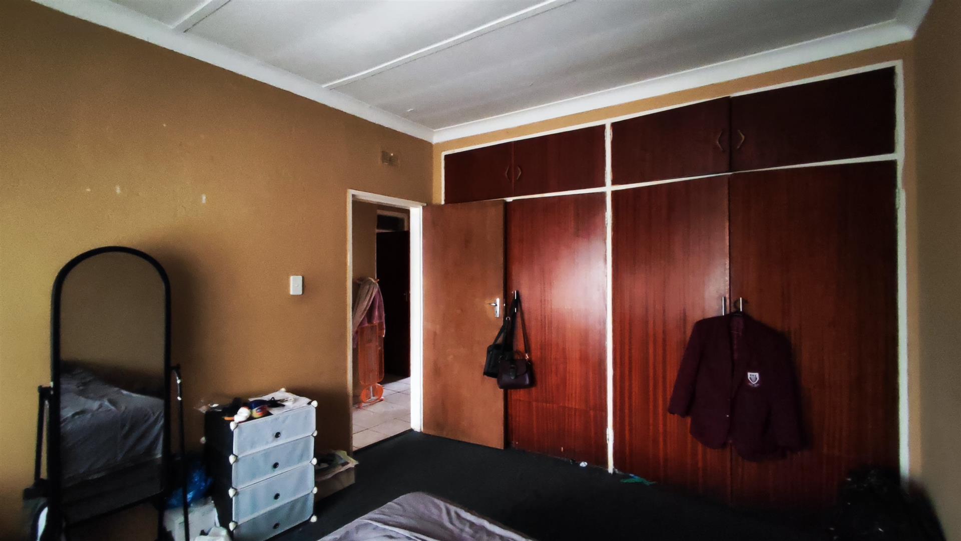 Bed Room 3 - 17 square meters of property in Vanderbijlpark