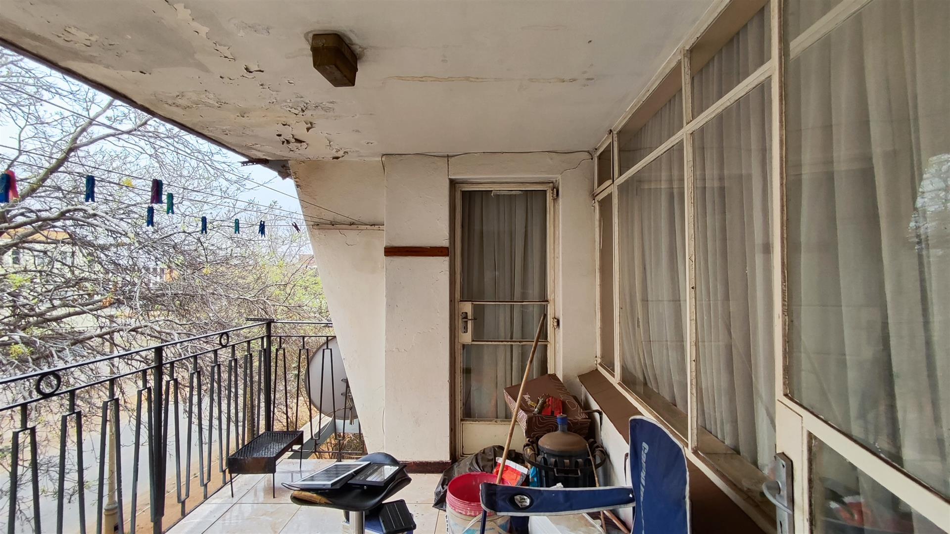 Balcony - 8 square meters of property in Vanderbijlpark