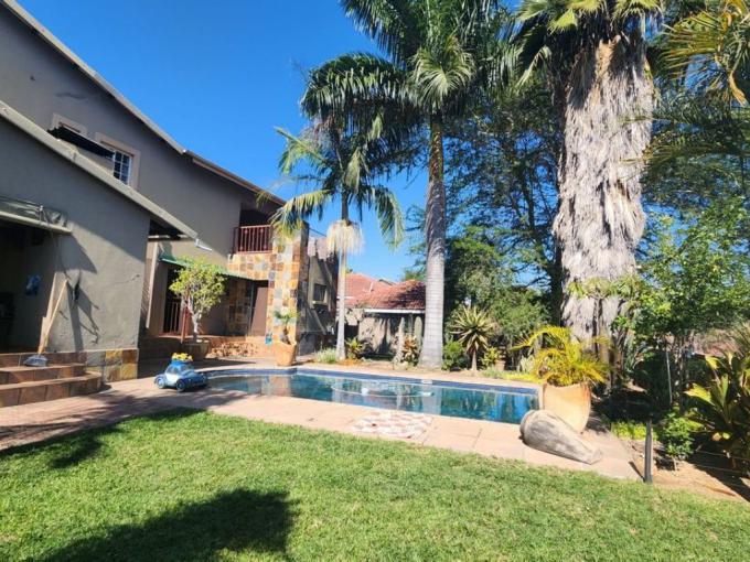 6 Bedroom House for Sale For Sale in Stonehenge - MR688699