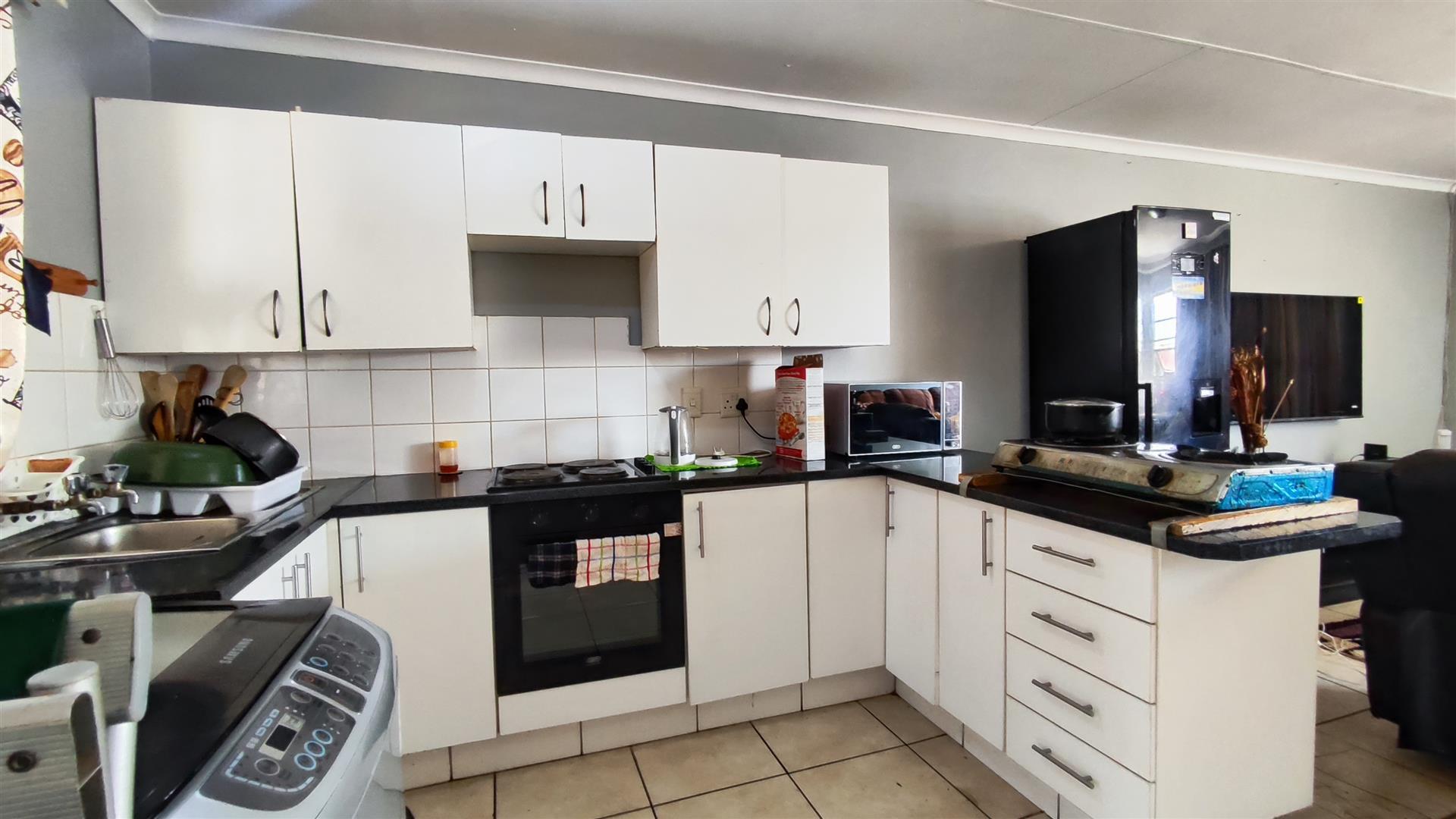 Kitchen - 7 square meters of property in Ravenswood