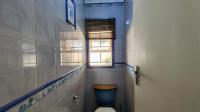 Bathroom 1 - 6 square meters of property in Ravenswood