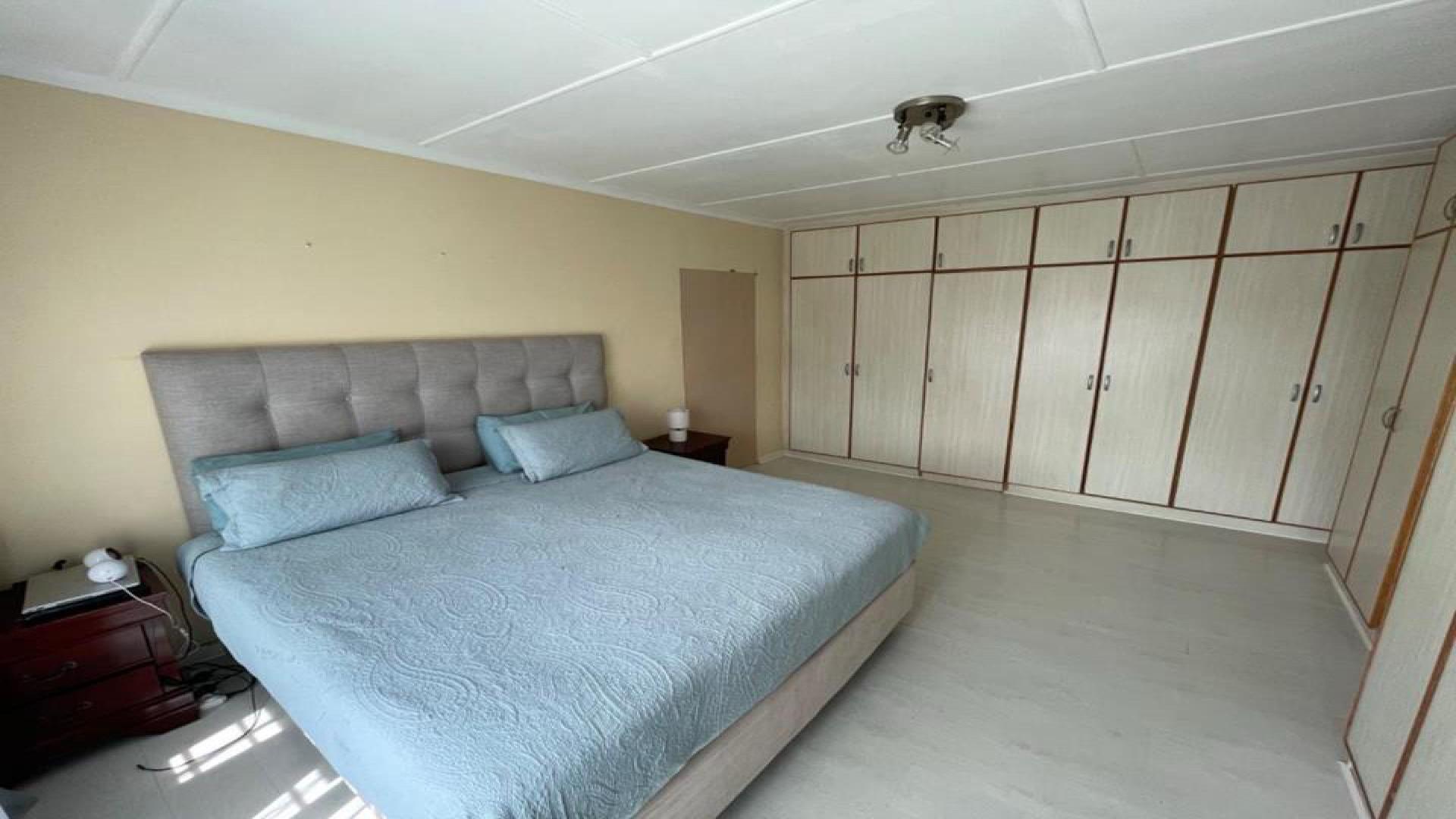 Bed Room 3 of property in Beacon Bay