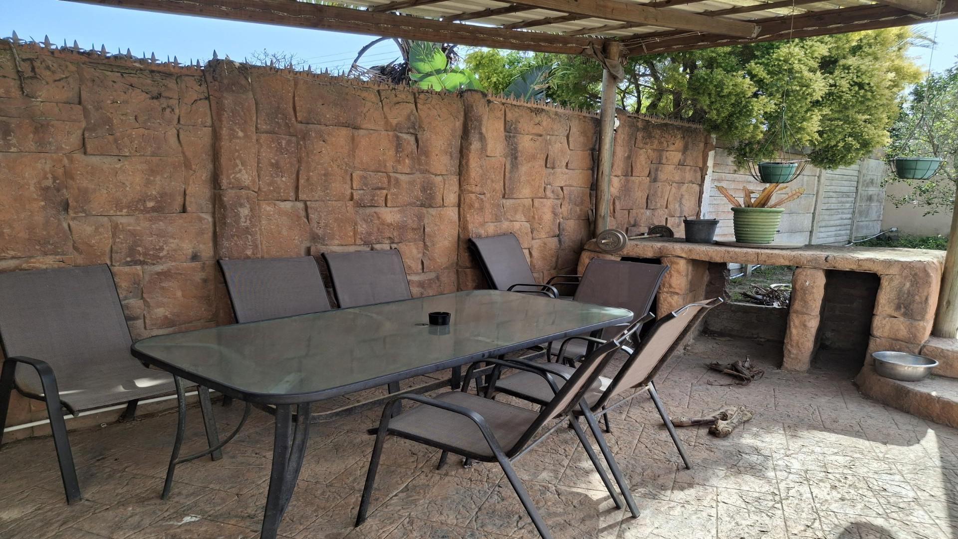 Patio of property in Beacon Bay