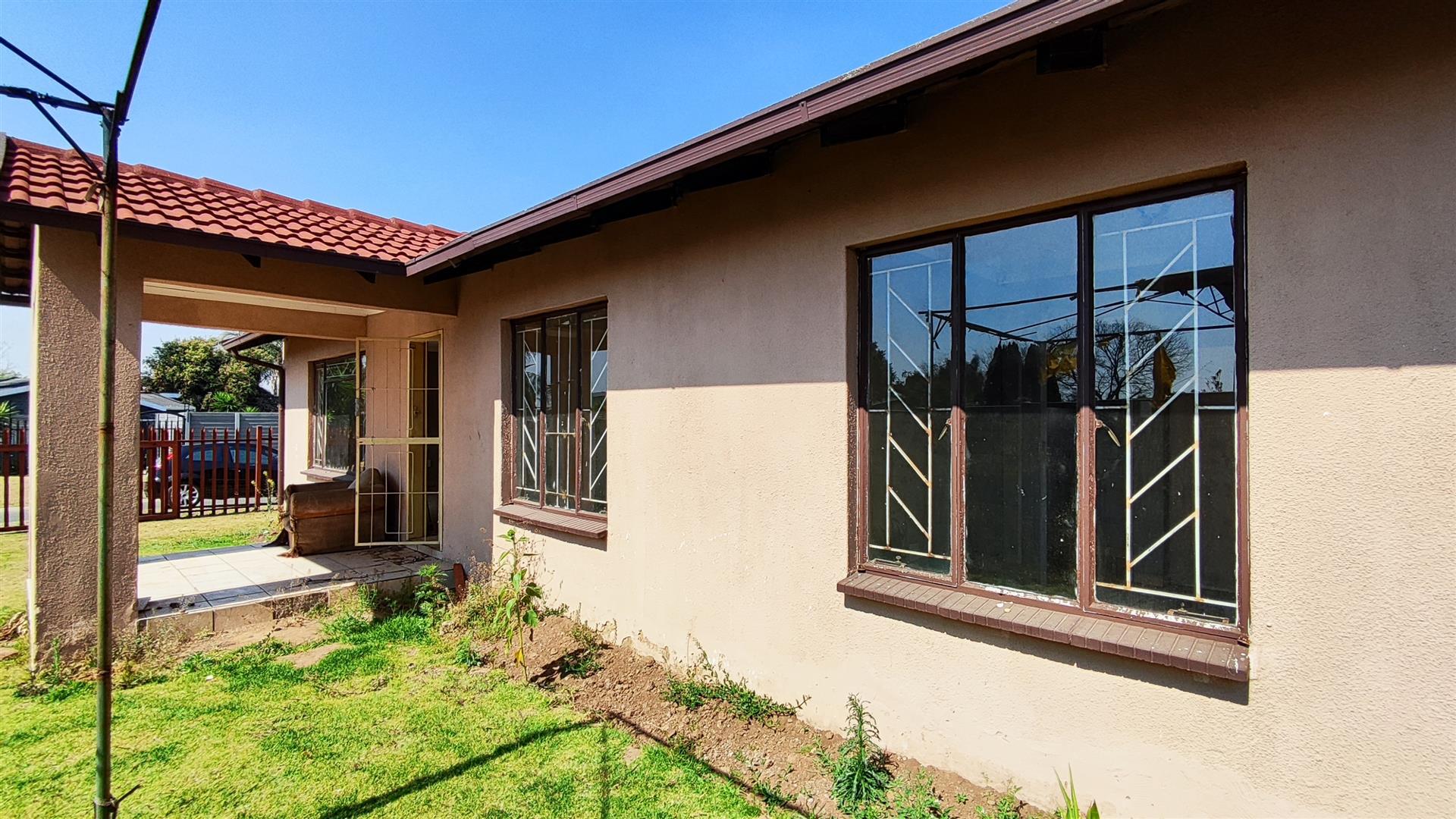 Backyard of property in Minnebron