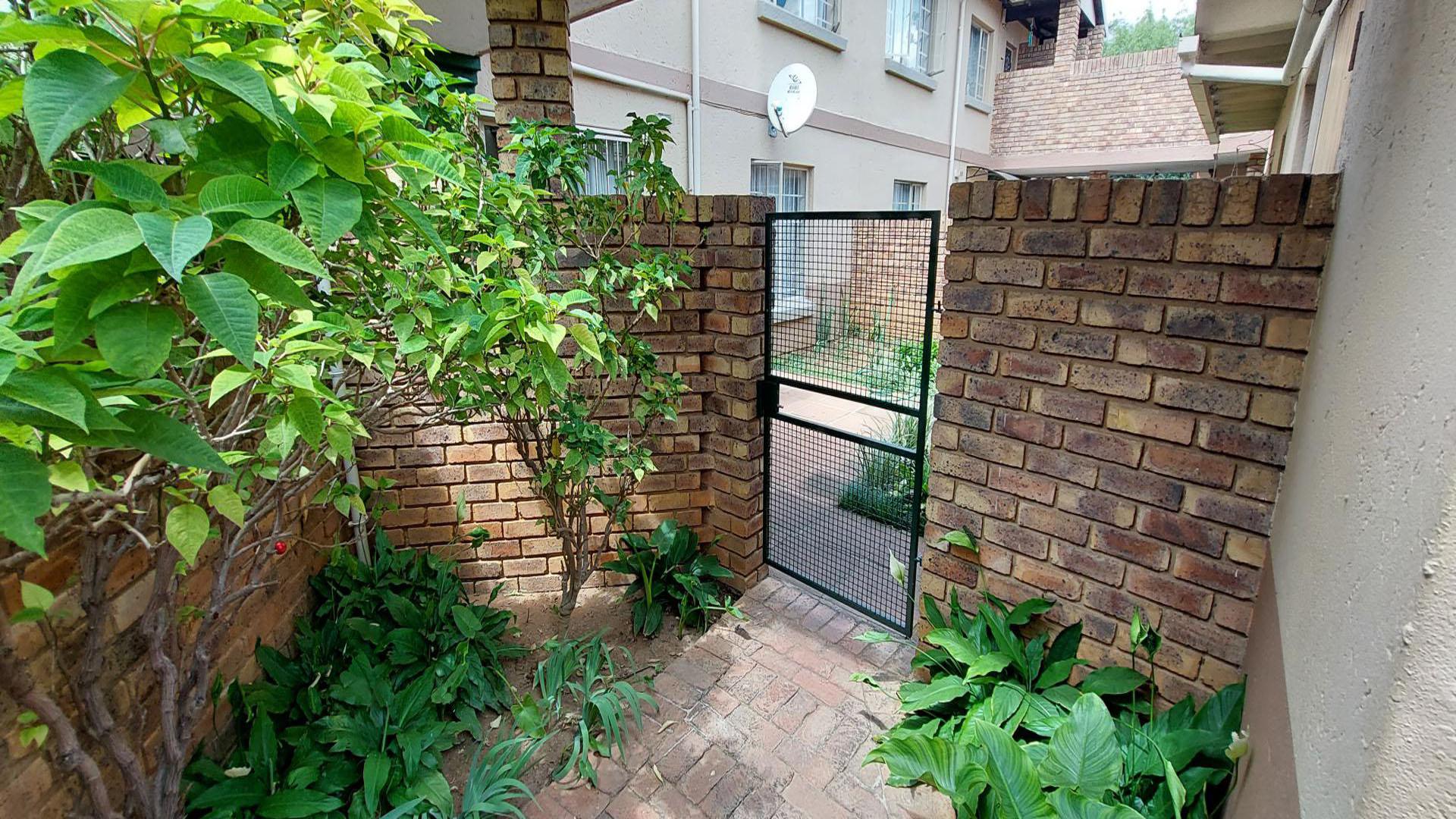 Spaces of property in Rietfontein